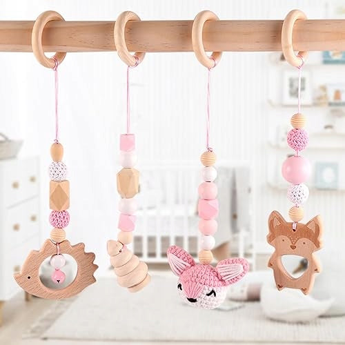 BOW TOYS WOODEN BABY GYMNASTIC STAND 4 PENDANTS