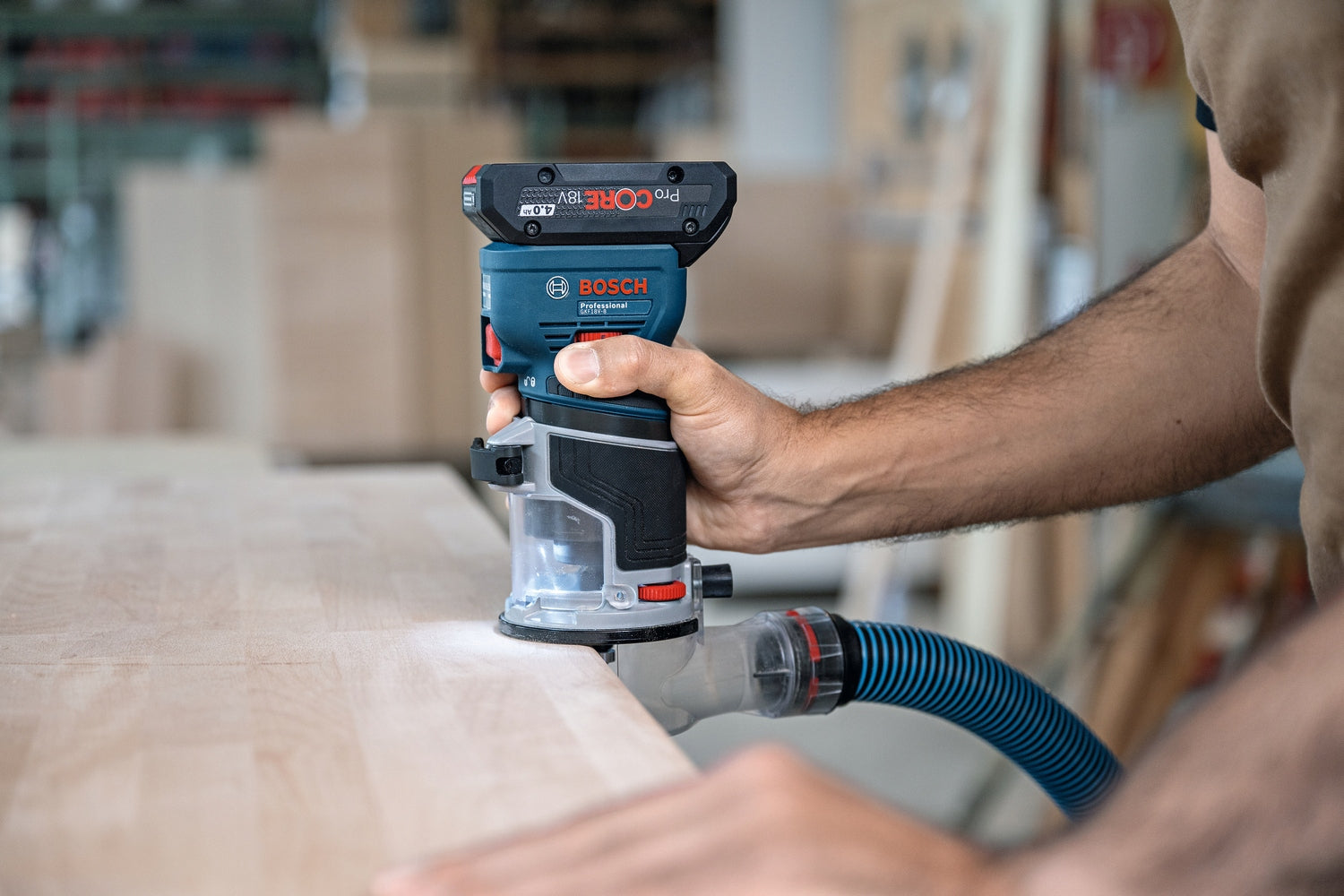 BRUSHLESS 18V Cordless Edge Milling Machine BOSCH GKF 18V-8 solo Additional information dust removal speed regulator