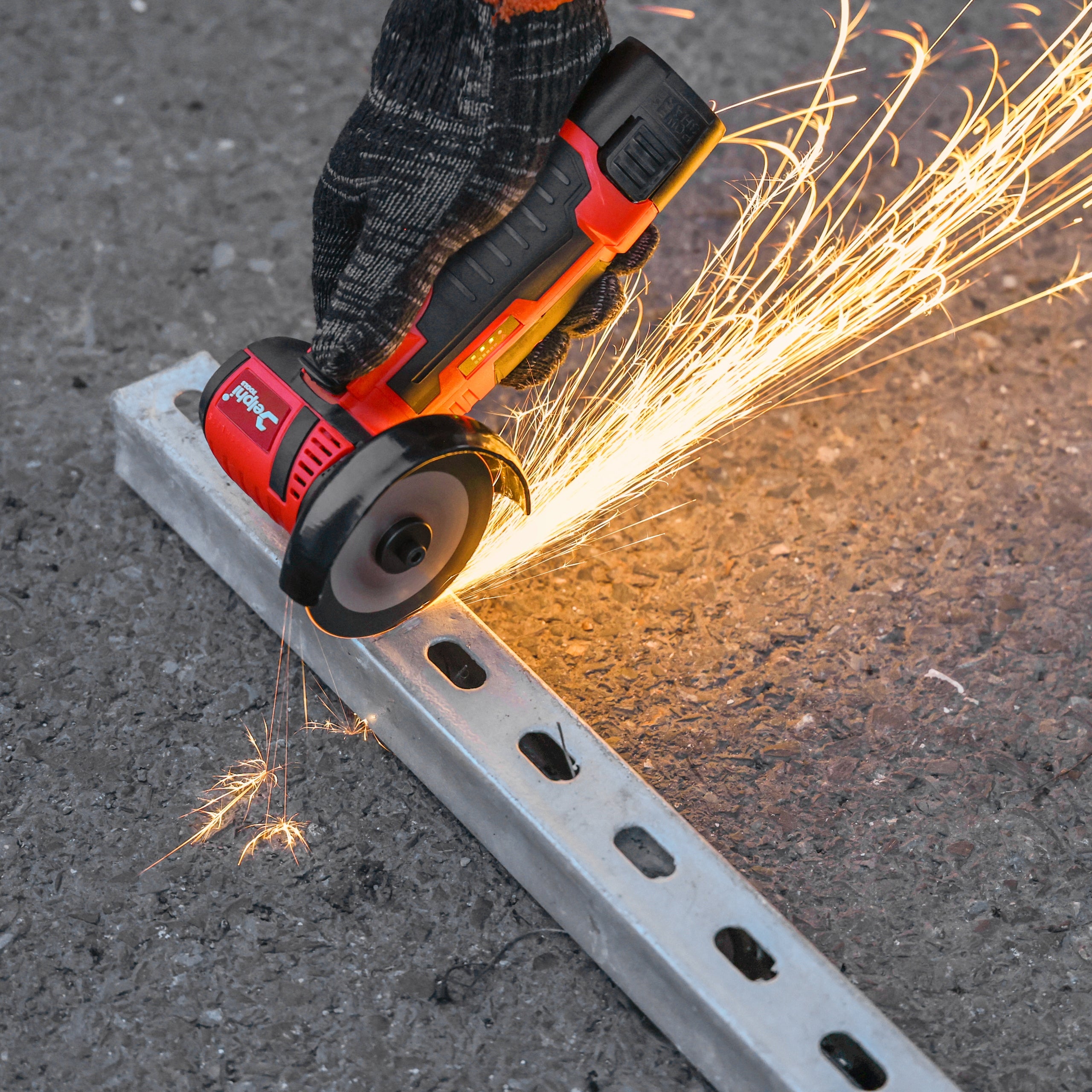 BRUSHLESS CORDLESS ANGLE GRINDER MINI RUBBER 2x AKU 7x DISC Manufacturer code Mocna Mini Szlifierka 12V 2x AKU 19500 rpm