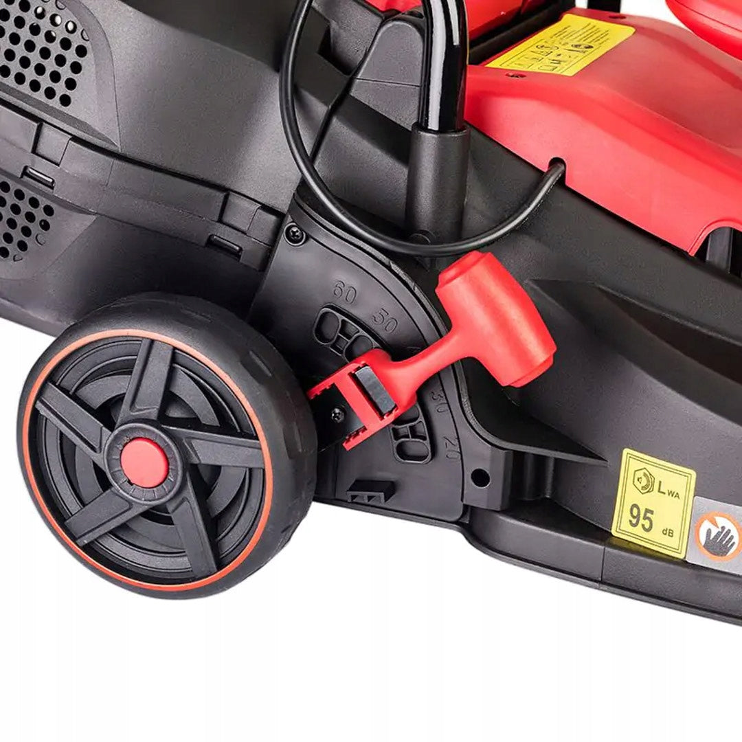 BRUSHLESS CORDLESS MOWER Worcraft BASKET 35L HEIGHT ADJUSTMENT Basket with a basket