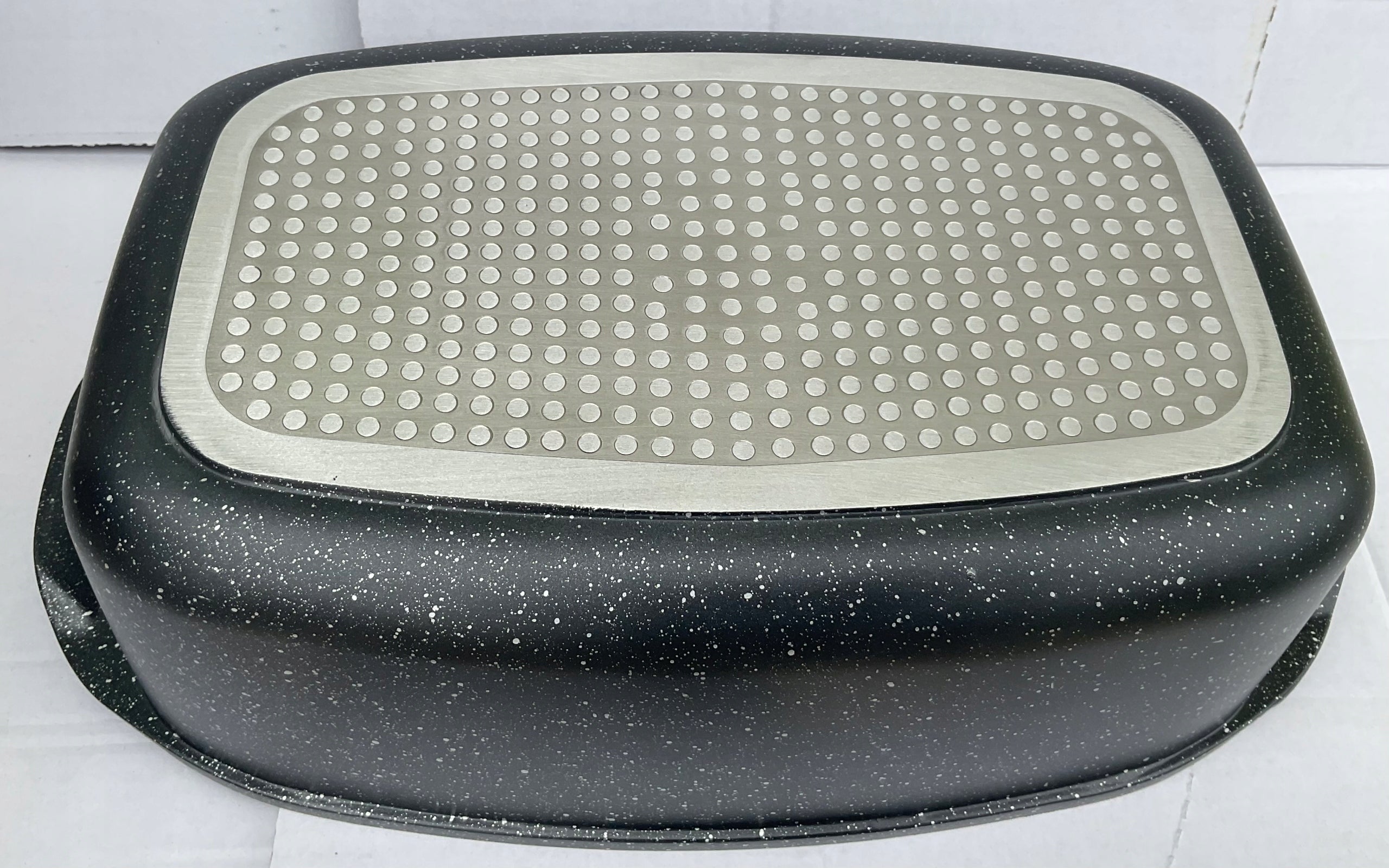 BRYTFANKA WITH LID GOOSEBERRY ALUMINUM MOLD WITH COATING INDUCTION 32cm 4,8L Manufacturer code Orion Dozownik Aroma do pieczenia piekarnika
