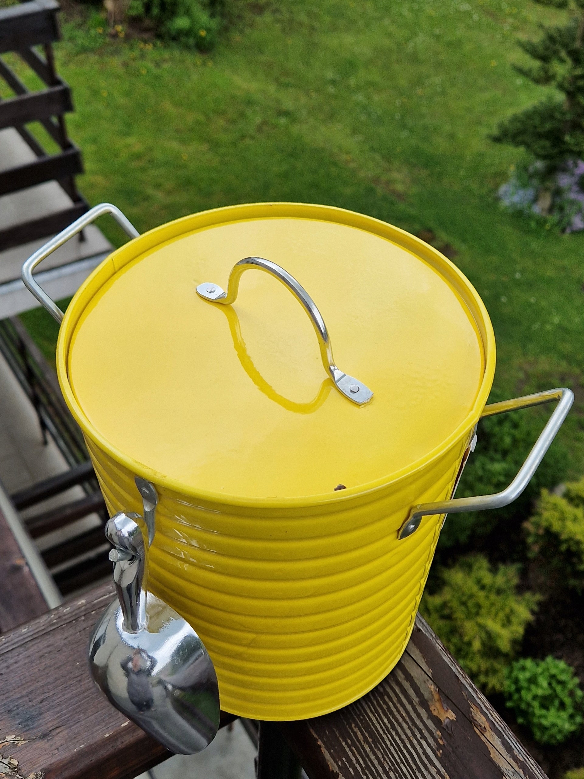 BUCKET ICE CONTAINER with SHOVEL, yellow, sale Brand Jen-Import