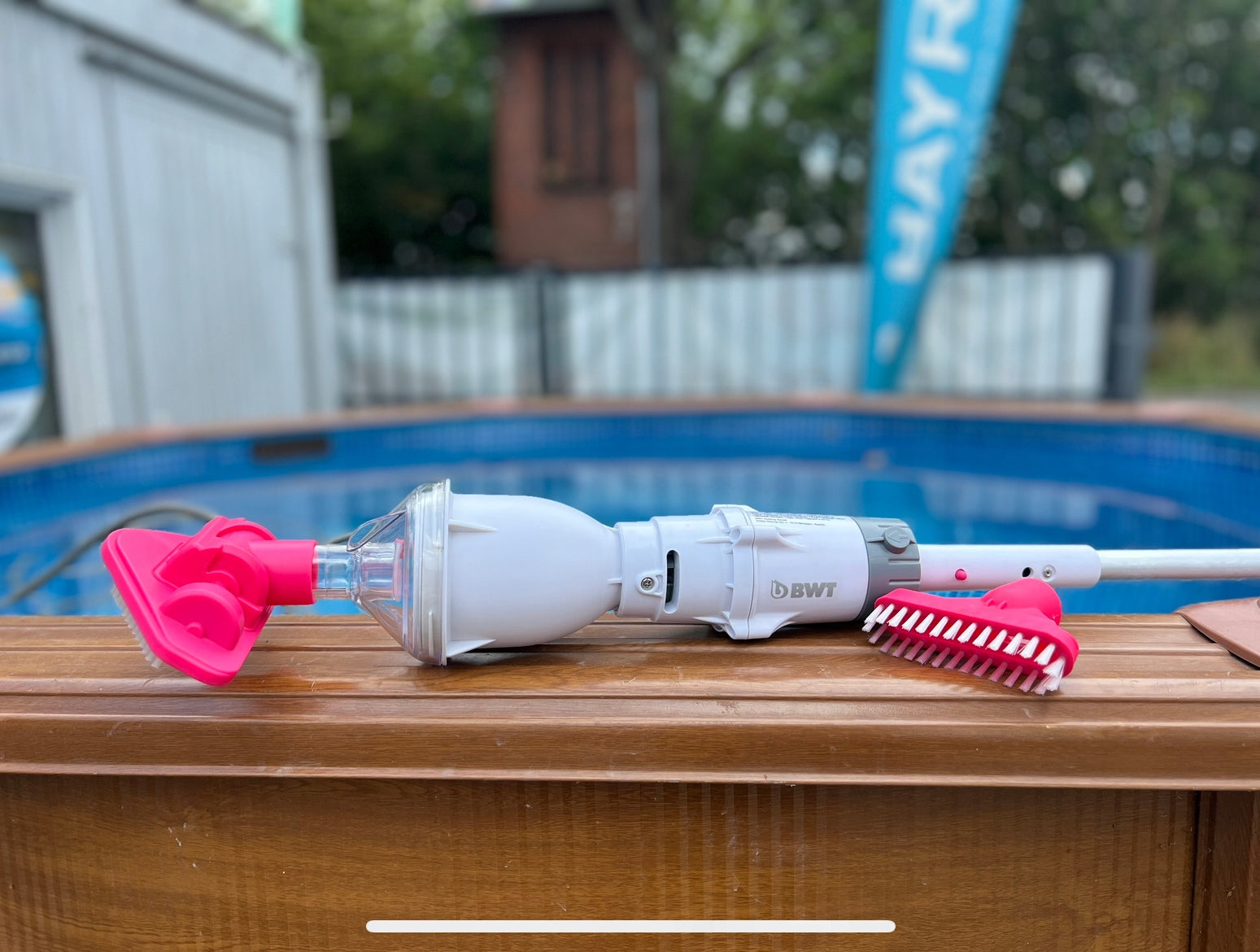 BWT BC02 Cordless Handheld Pool Vacuum Cleaner Packaging status original