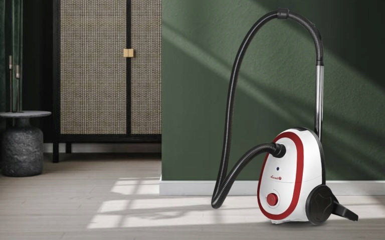 Bagged vacuum cleaner 800W quiet small HEPA power regulation for apartment Łucznik Packaging status original