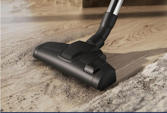 Bagless vacuum cleaner Electrolux 600 EL31C2OG Brand Electrolux