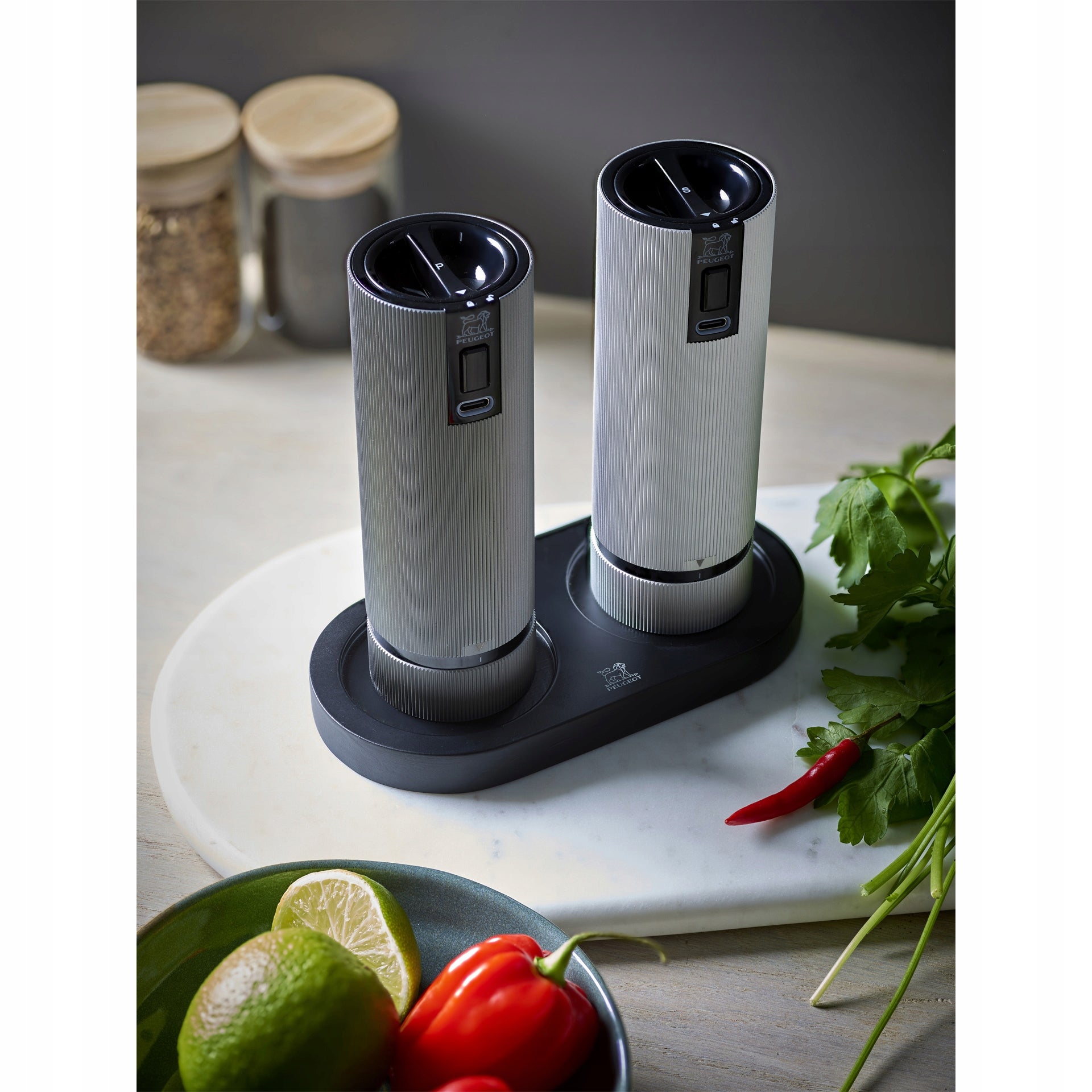 Bamboo stand Peugeot black for salt pepper grinders 17cm Kind hand grinder