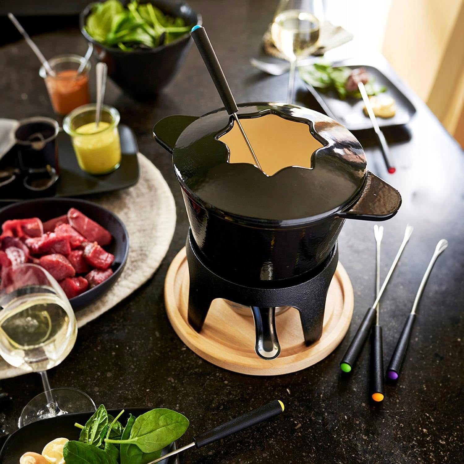 Baumalu 385051 Black cast iron fondue set 6 people with wooden Color black