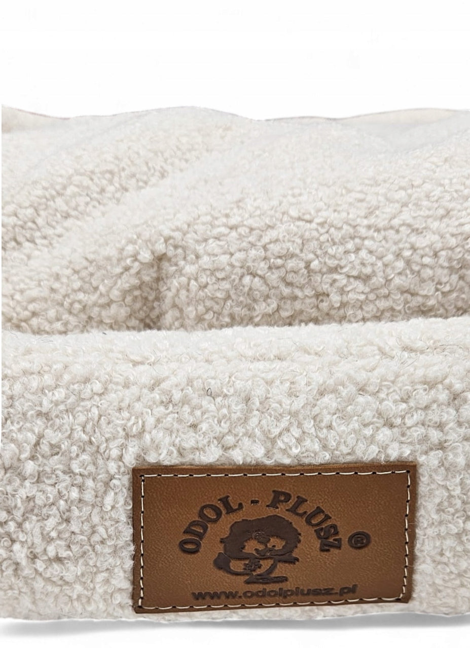 Bed bed couch dog bed couch 70x60 LAMB boucle Manufacturer code LEG-BARANEK-7060-BEŻ