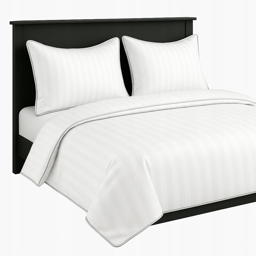 Bedding 200x220 SINGLE COLOR TRIMMED damask WAR white+silver