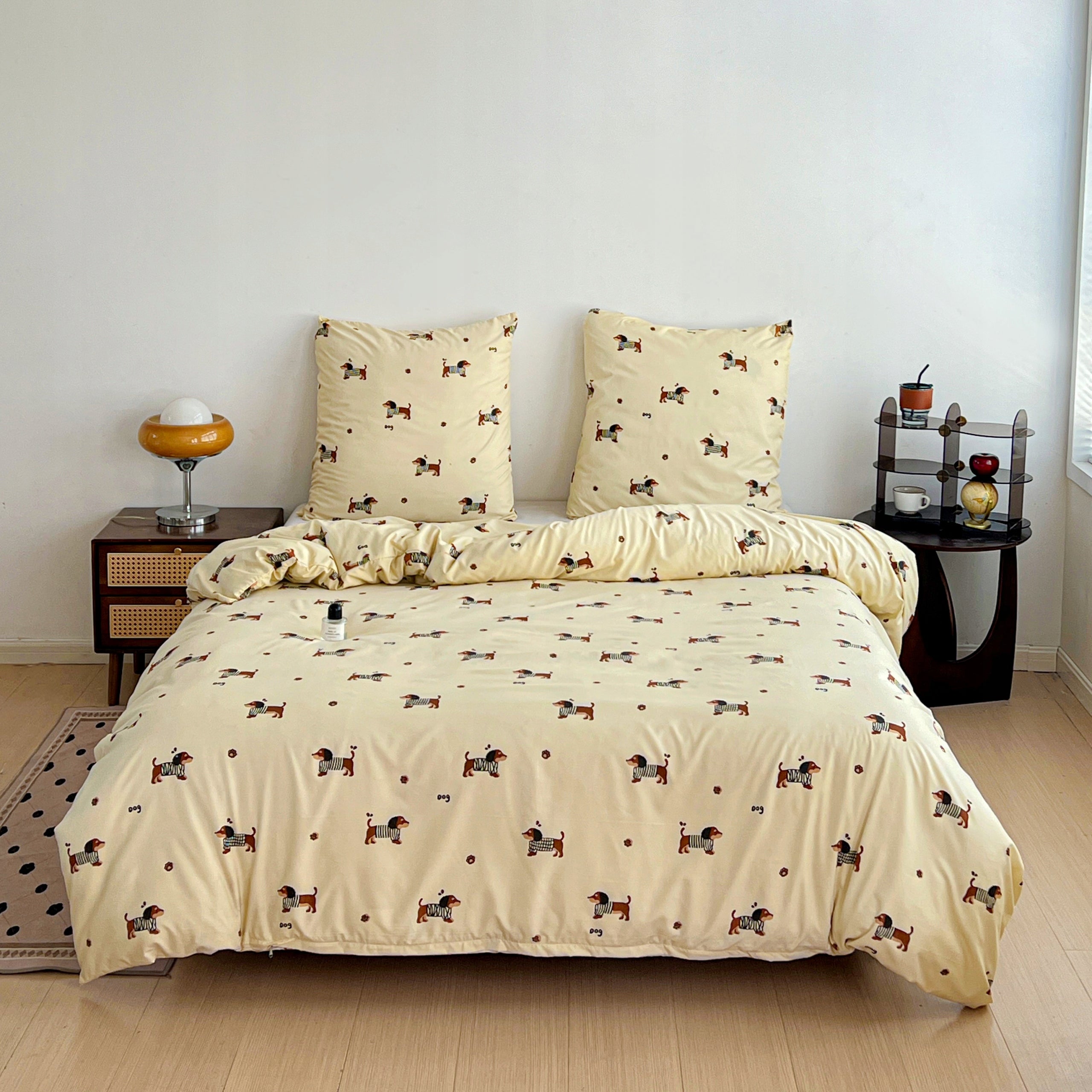 Bedding set 200x220 double-sided beige set in dachshunds dogs fashionable Packaging status original