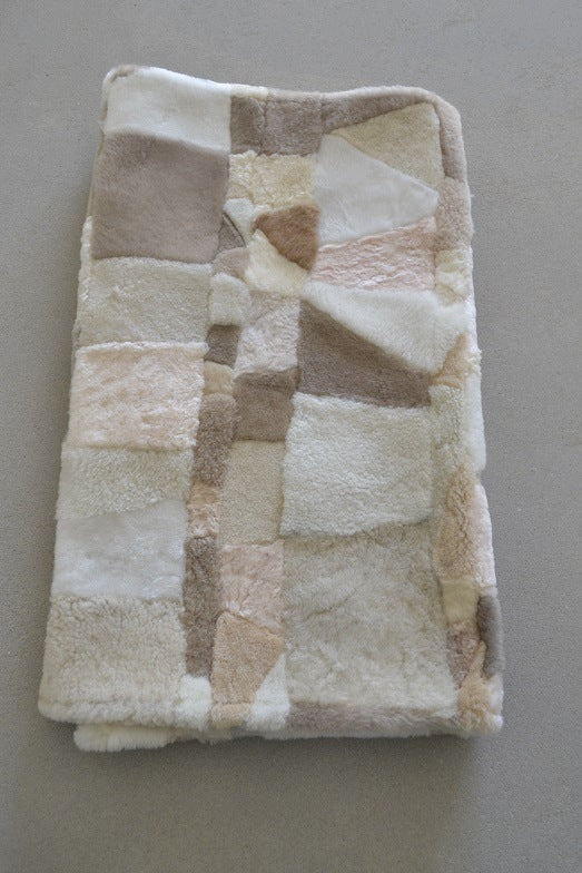 Bedspread Rug Sidewalk Pled in Natural Sheepskin