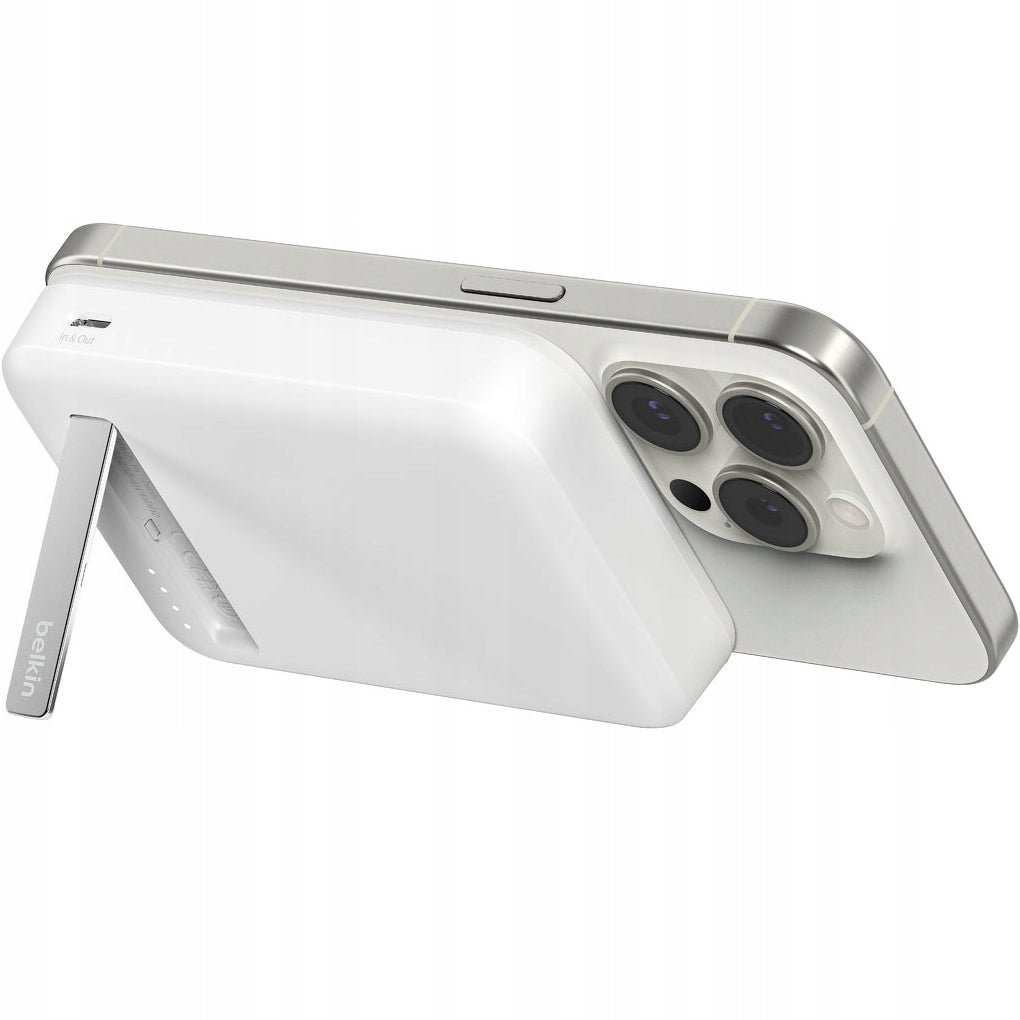 Belkin Power Bank Qi2 15W 8000mAh Battery for MagSafe with KickStand