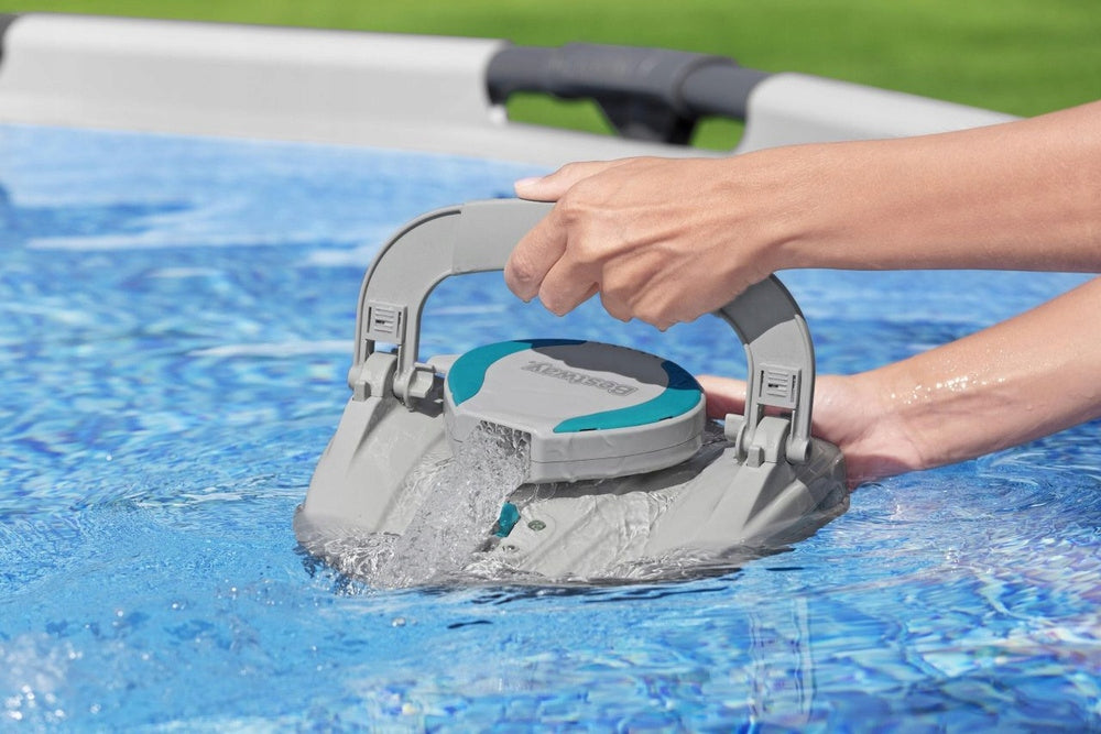 Bestway AquaTronix G100 58864 Automatic Cordless Pool Vacuum Cleaner Product weight with unit packaging 3.08 kg