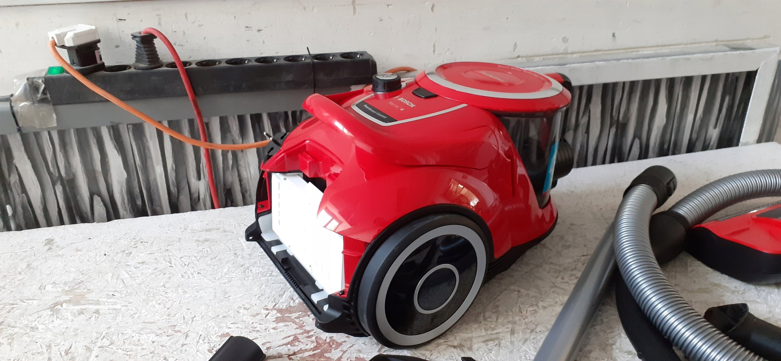 Bezsáčkový Vysavač Bosch BGS41PET1 Model BGS41PET1