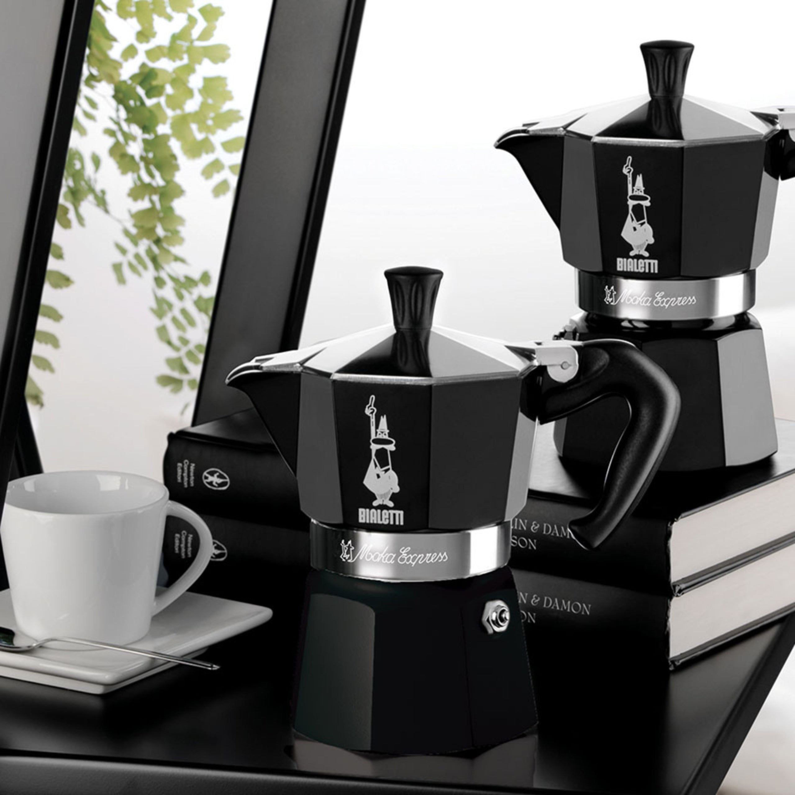 Bialetti Moka Express Black 6 cups 250 ml, black Brand Bialetti