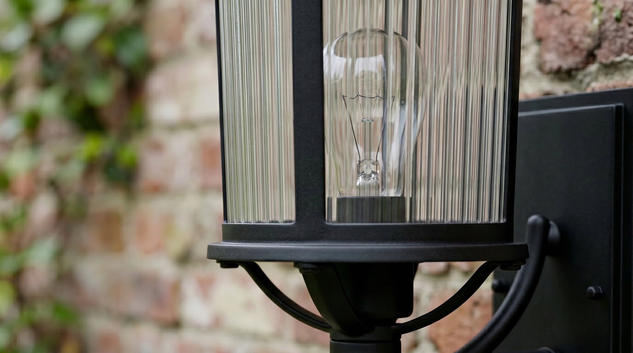 Black Wall Lamp Elegant Garden Facade Lamp 1xE27 K-8220 MIAMI Color black