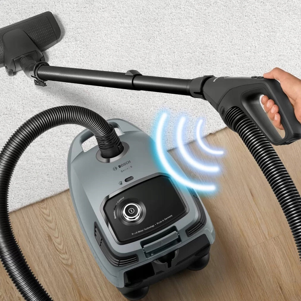 Bosch Bagged Vacuum Cleaner Series 6 BGB6X330 Power Adjustment in LED Holder 600W Packaging status original