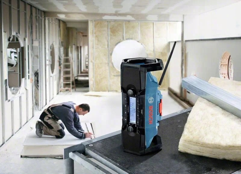 Bosch battery DAB+/FM Bluetooth construction radio Packaging status original