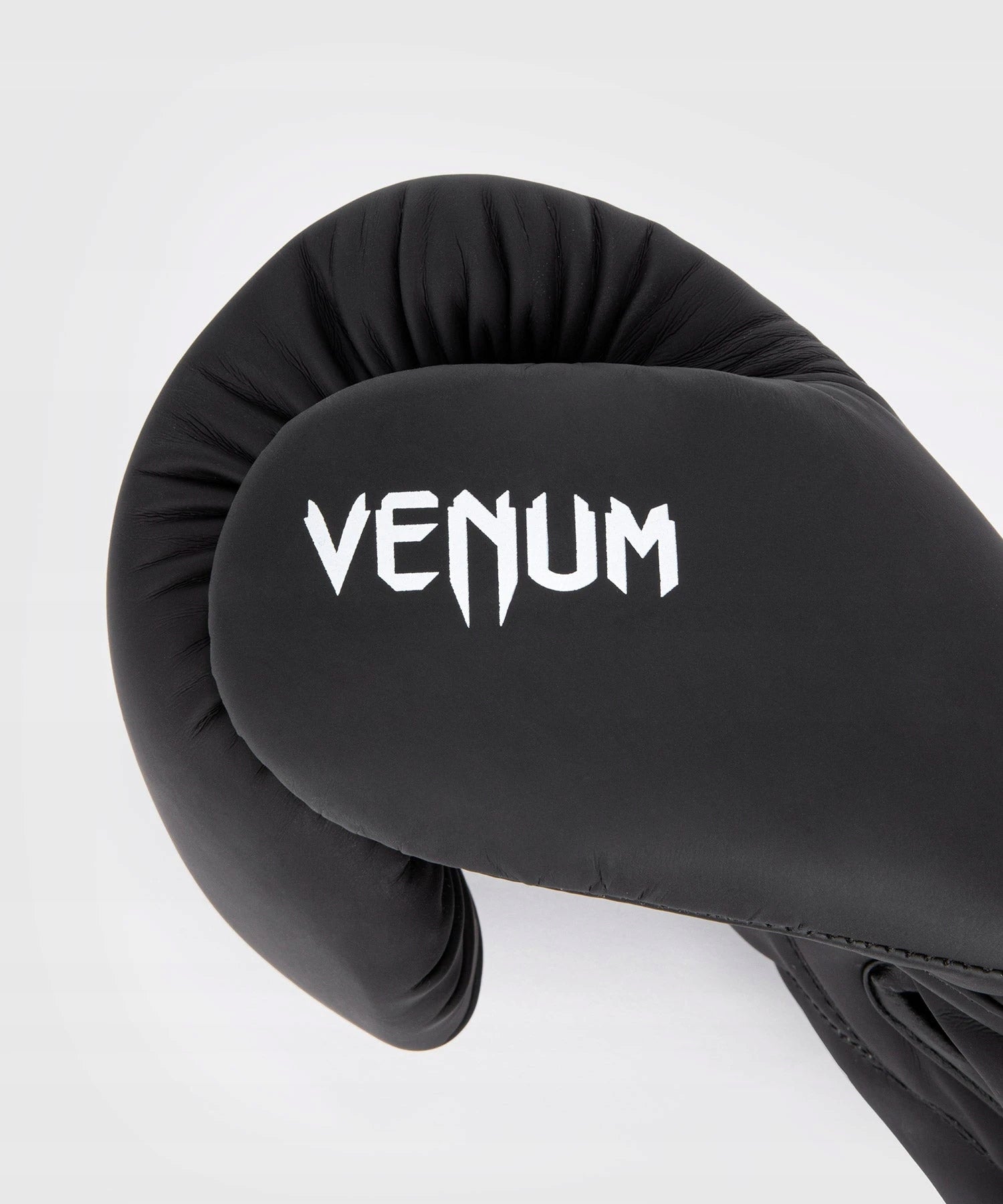 Boxing Gloves VENUM Contender 1.5 Black/White 16oz Brand Venum
