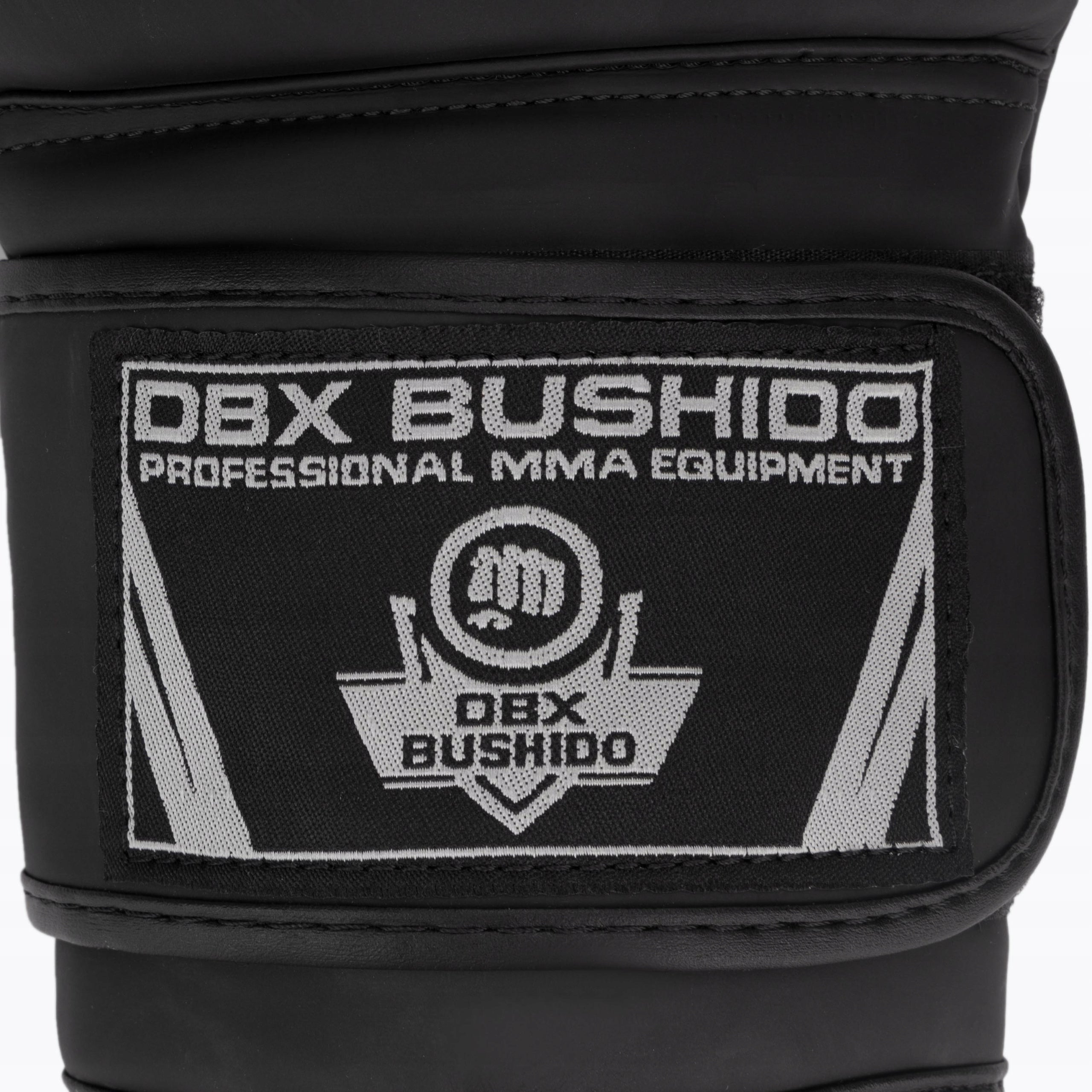 Boxing gloves DBX BUSHIDO with Active Clima system black B-2v12 10 oz Manufacturer code Rękawice treningowe na worek B-2v12-10oz