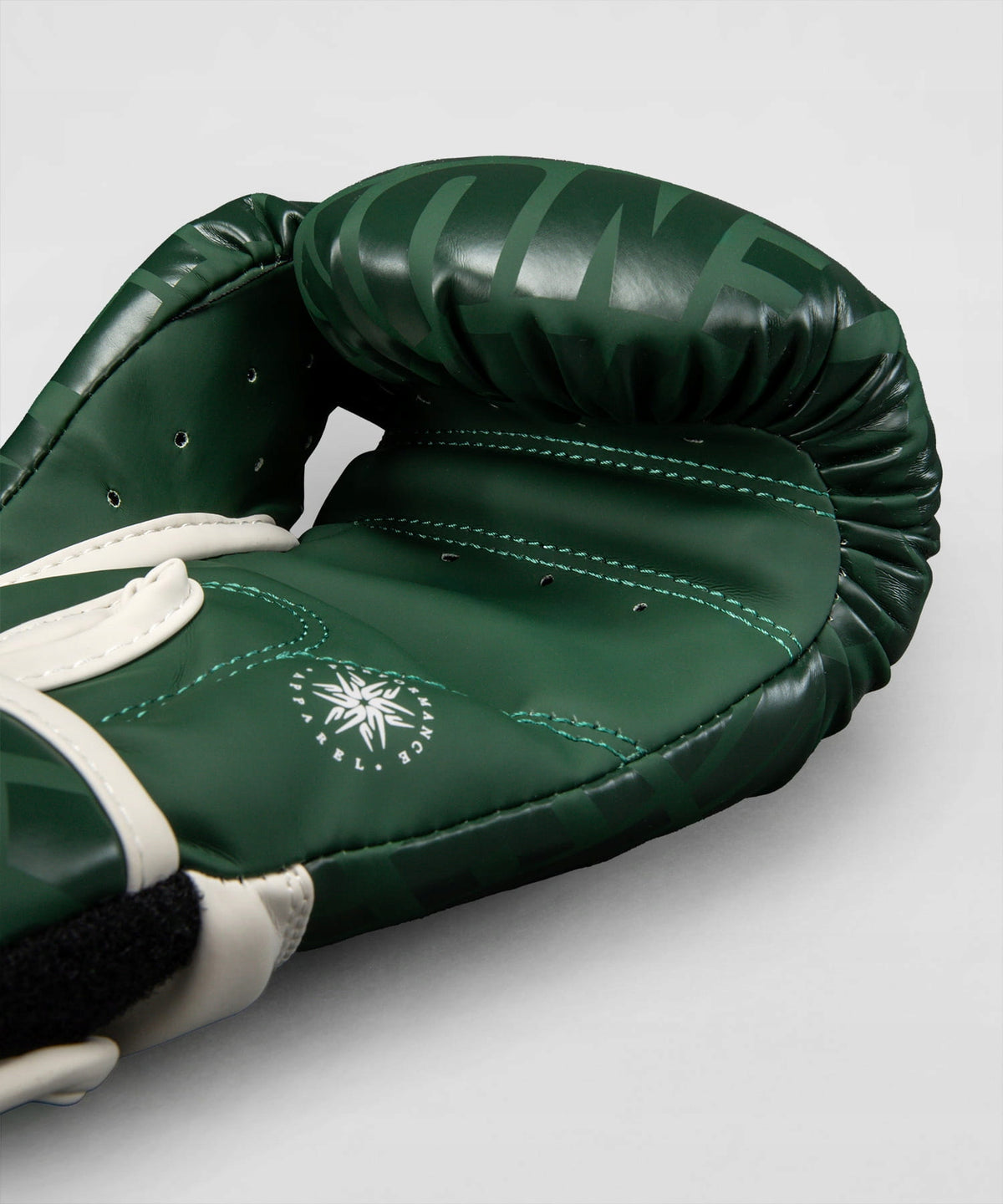 Boxing gloves Venum contender 1.5 xt 8 oz Weight of gloves 8 oz
