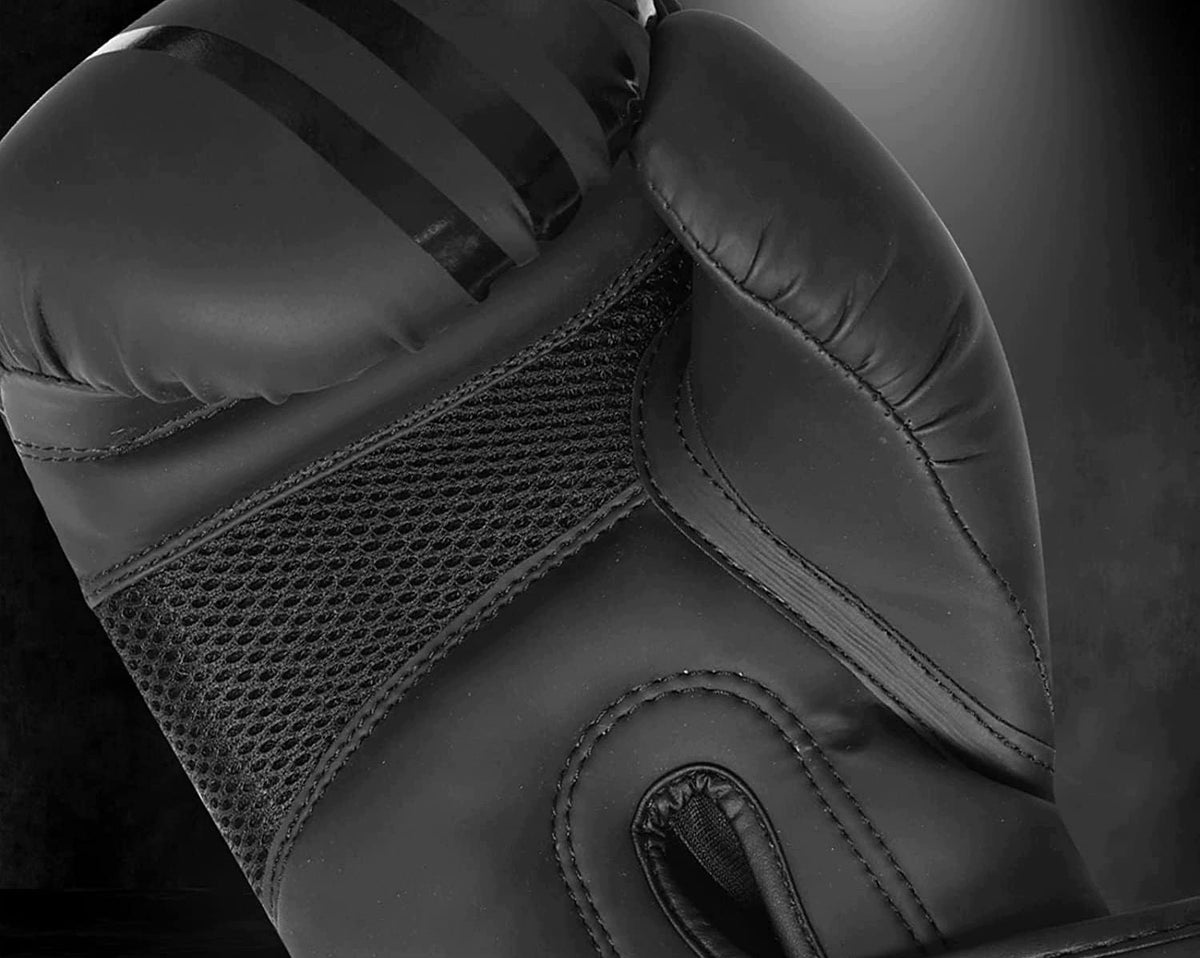 Boxing gloves WFX BR4 8 oz MMA kickboxing training black Weight of gloves 8 oz