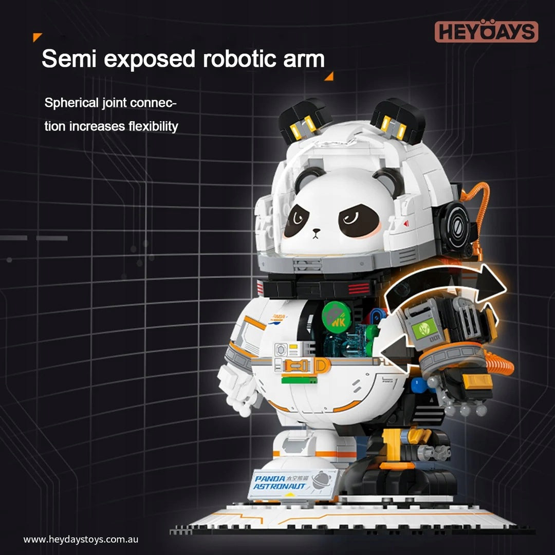 Building blocks Panda-astronaut 829 elements Kid's age 6＋ years