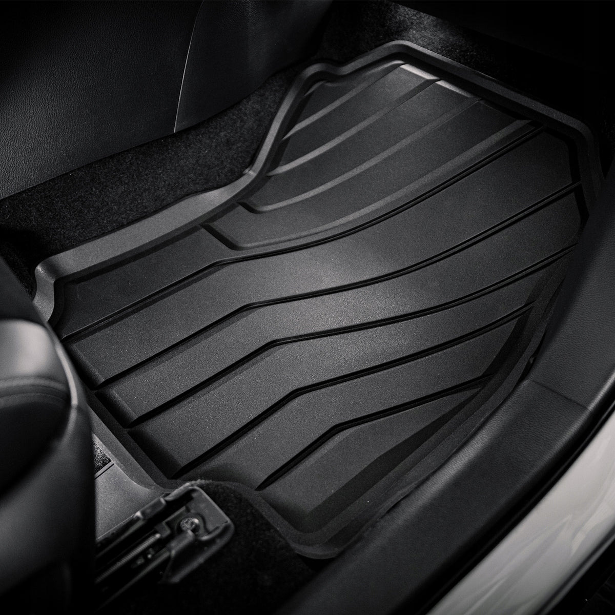CAR RUGS RUBBER CUSTOMIZED TRAY HIGH RIM UNSCENTED Manufacturer Pok-Ter