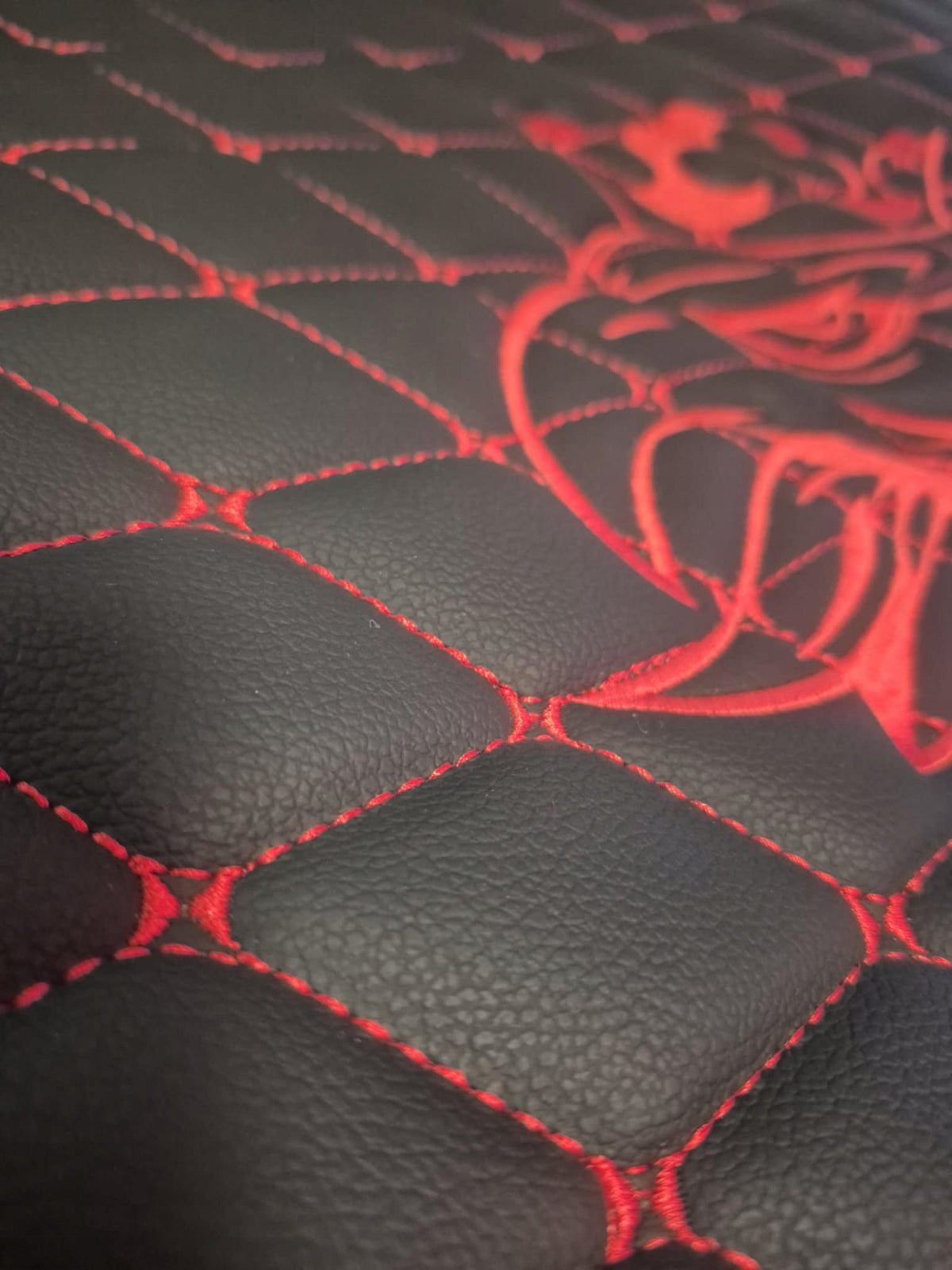 CARPET RUGS QUILTED RHOMBUS SCANIA R FROM 2016 NEW GENERATION+EMBROIDERY IN THE MIDDLE Manufacturer GIZ-TRANS