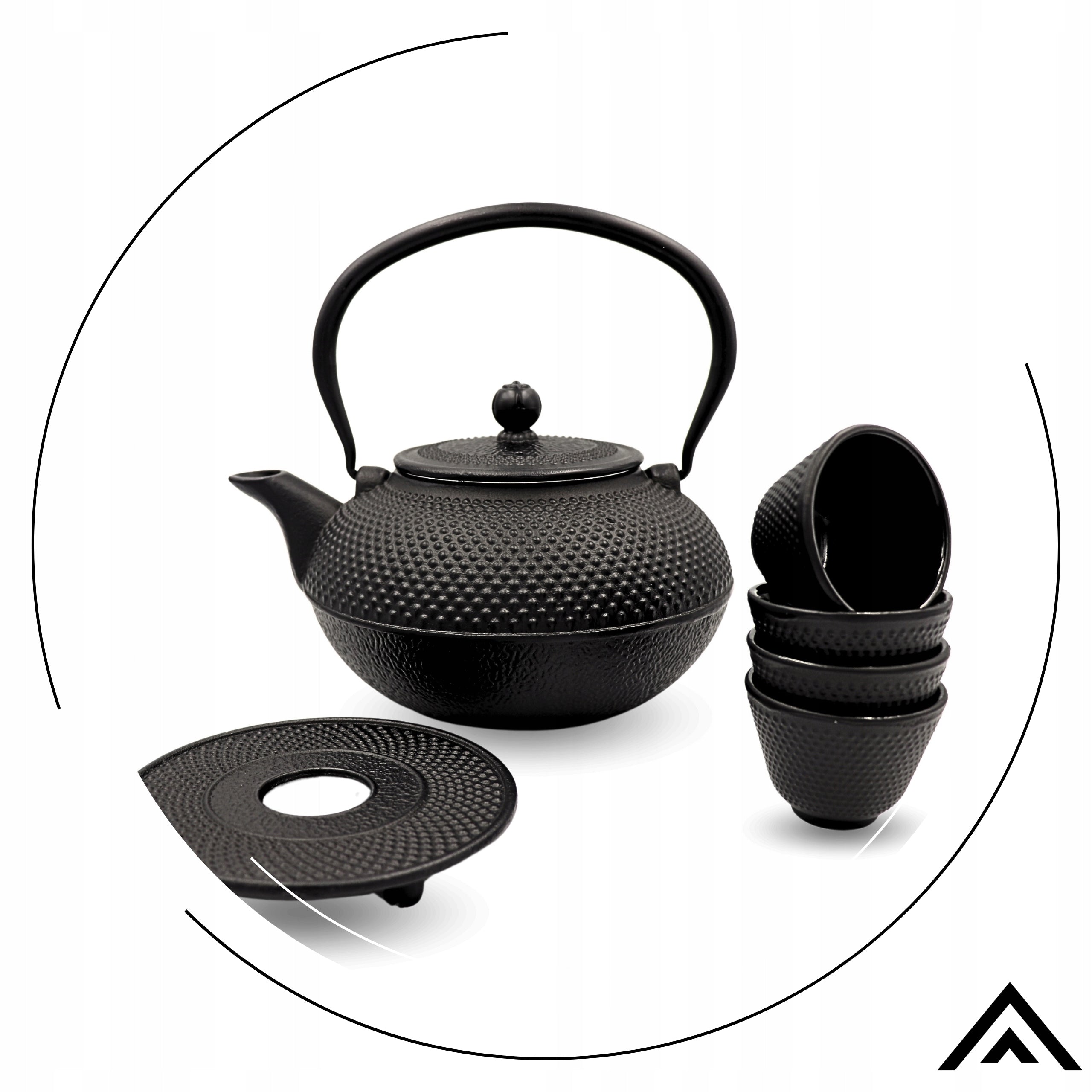 CAST IRON ENAMELLED TEA INFUSER 1,4L WITH 4 BOWLS GIFT Manufacturer code Czajnik żeliwny 1,4L z 4 czarkami czarny