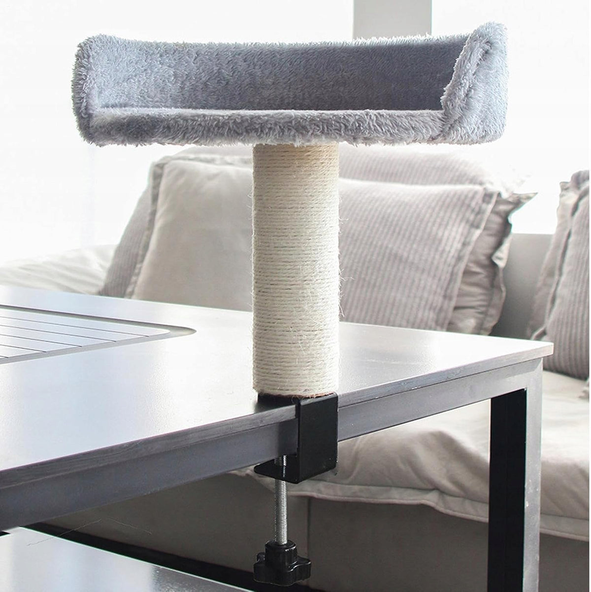 CAT BED FOR HANGING DESK WITH PILLOW AND SISAL POST Manufacturer code LEGOWISKO NA BIURKO DLA KOTA