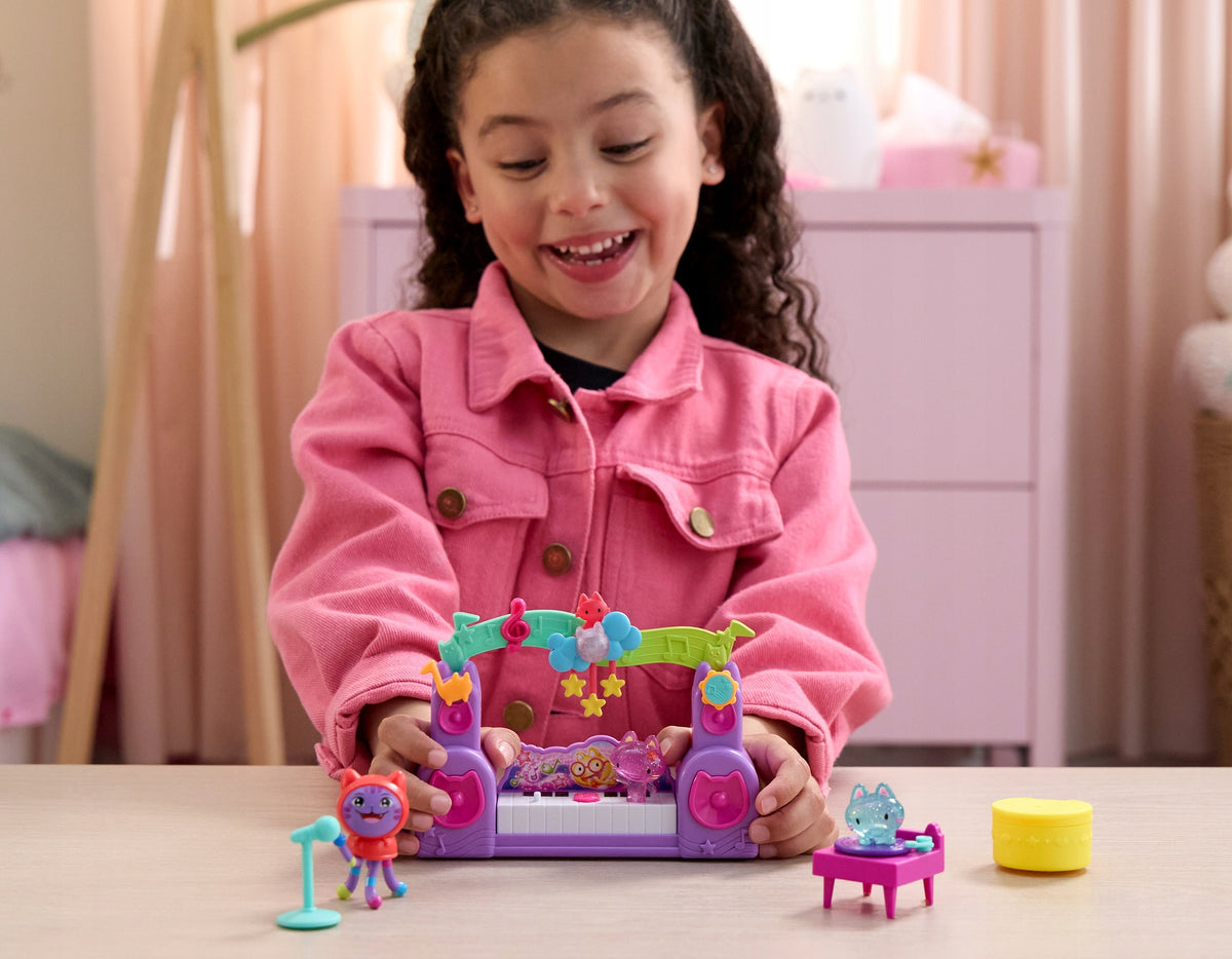 CAT HOUSE GABI FILM SET MUSIC PARTY FIGURINE DJ CATNIP + ACCESSION. Packaging status original