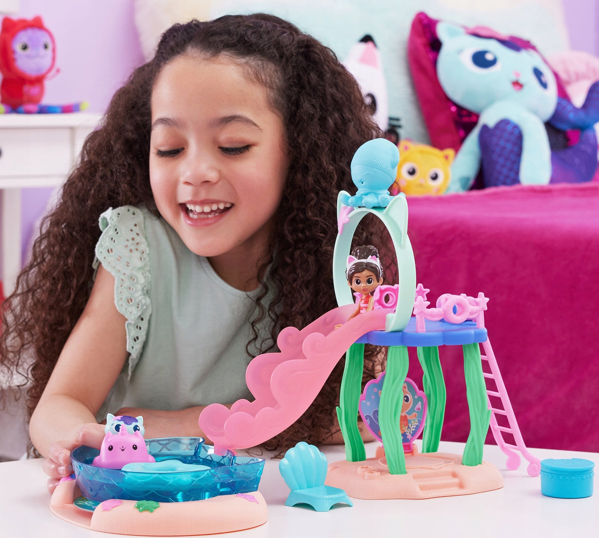 CAT HOUSE GABI LARGE POOL SET 2 FIGURINES GABI MERMAID + SLIDE Packaging status original
