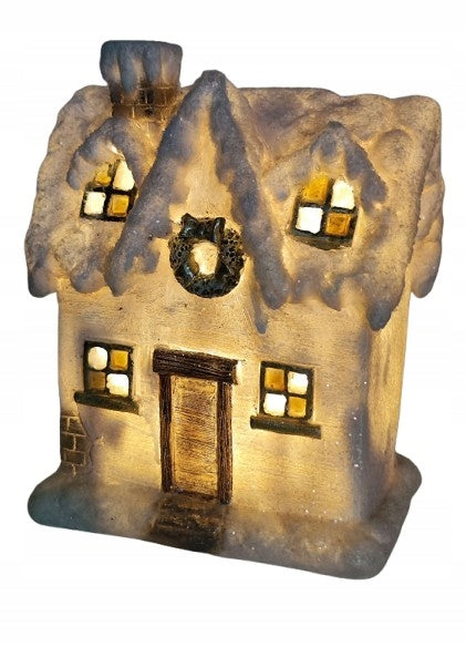 CERAMIC FIGURINE WINTER HOUSE WITH WREATH / LED / 22 CM. / TEA-B45 / 4/16