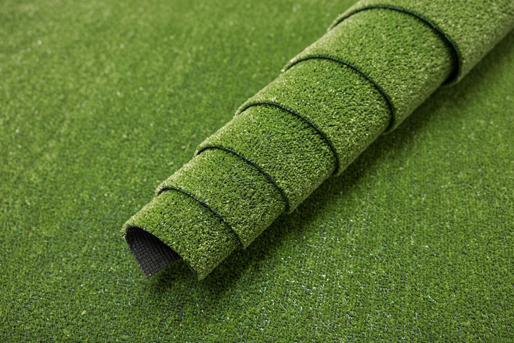 CHEAP ARTIFICIAL GRASS OUTSIDE UNDER THE POOL FOR BALCONY TERRACE 5mm 350x400 cm Brand Akcila