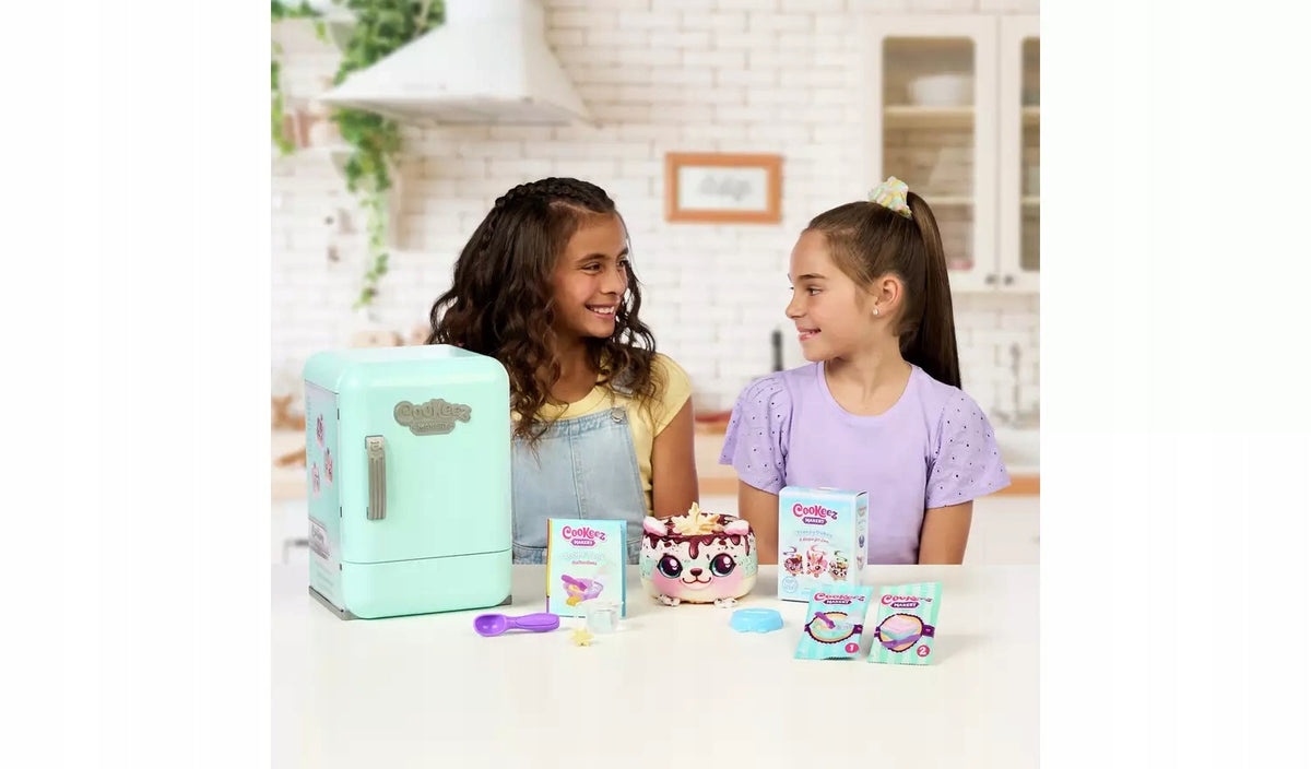 COOKEEZ MAKERY SET FROZEN CAKES WITH FRIDGE PLUSH TOY Manufacturer code 23511