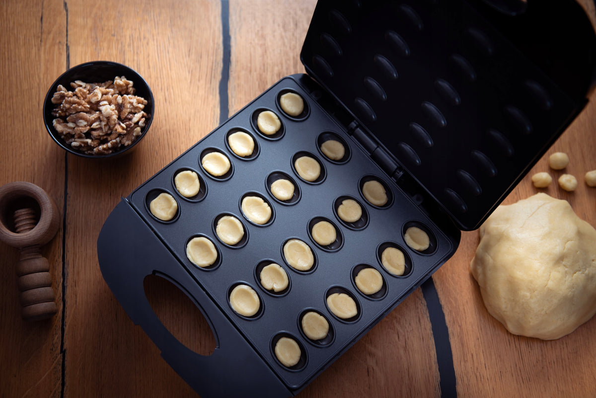 COOKIE PEANUT TOASTER FORM 24 PCS NONSTICK COATING 1700W Manufacturer code OPIEKACZ DO ORZESZKÓW NUTTSTER