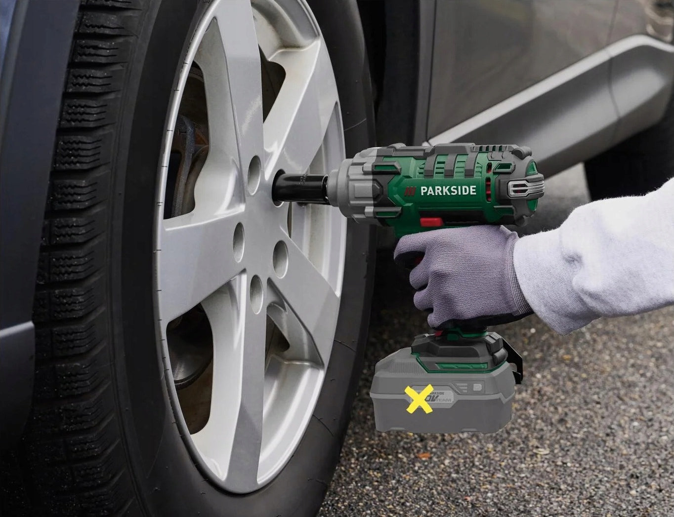 CORDLESS IMPACT WRENCH PARKSIDE PASSK C4 20V 400 NM CAPS + SUITCASE Packaging status original