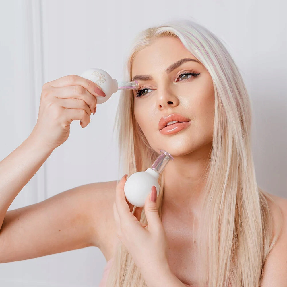 CRYSTALLOVE Glass bubbles for face, neck and cleavage massage Packaging status original