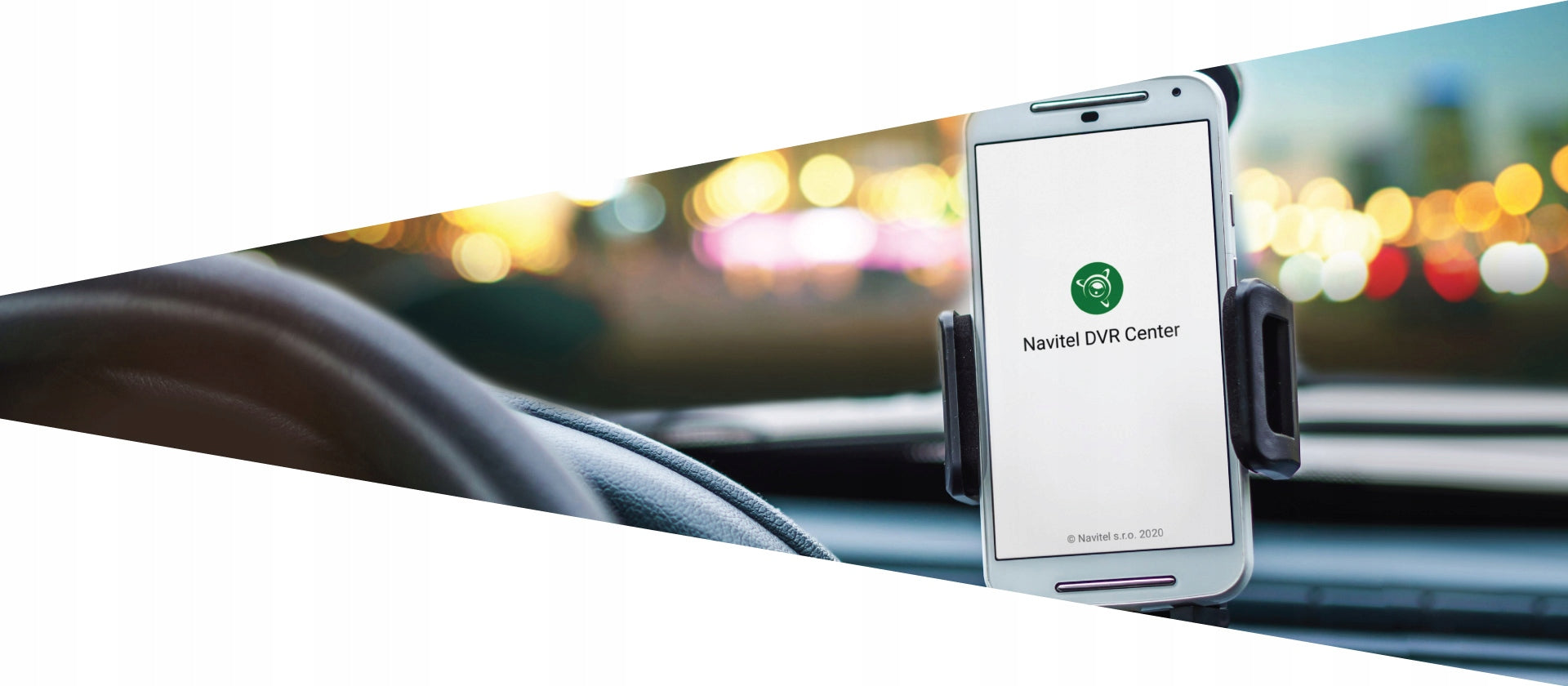 Car camera Navitel R1000 - Auto-Start, G-sensor, parking mode Memory card included none
