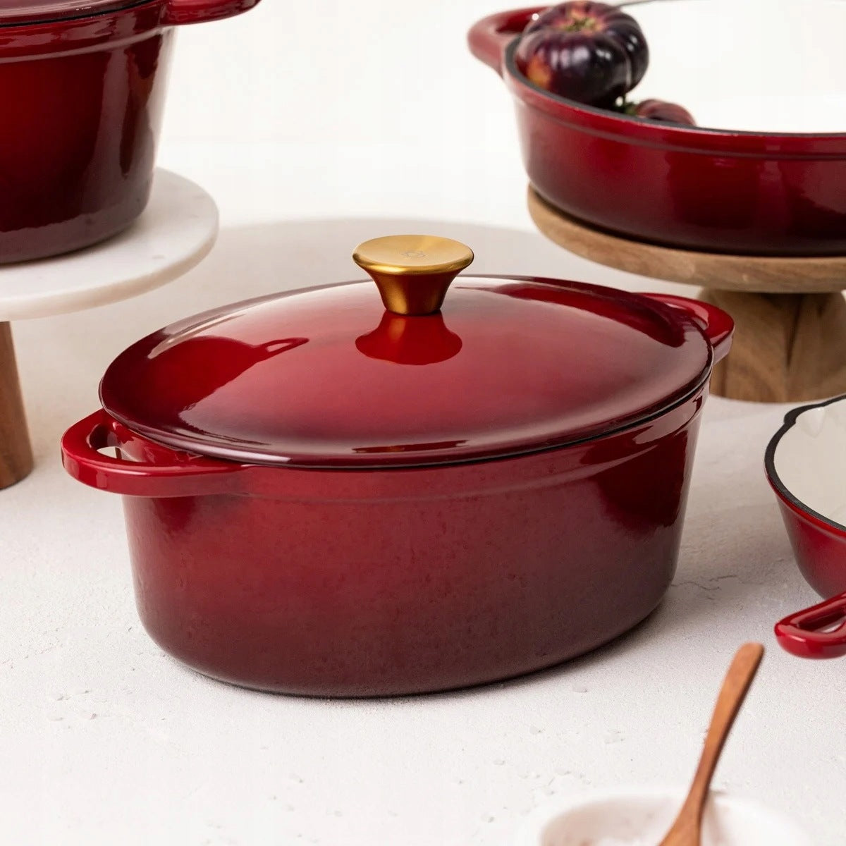 Cast iron enamel pot ANDREAS burgundy oval 4,5L each cooker HOMLA Manufacturer code 244319