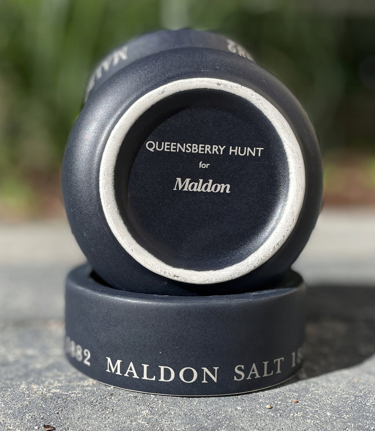 Ceramic salt shaker Maldon black. Salt Pig Maldon black. Without stand! Manufacturer code Portugalia