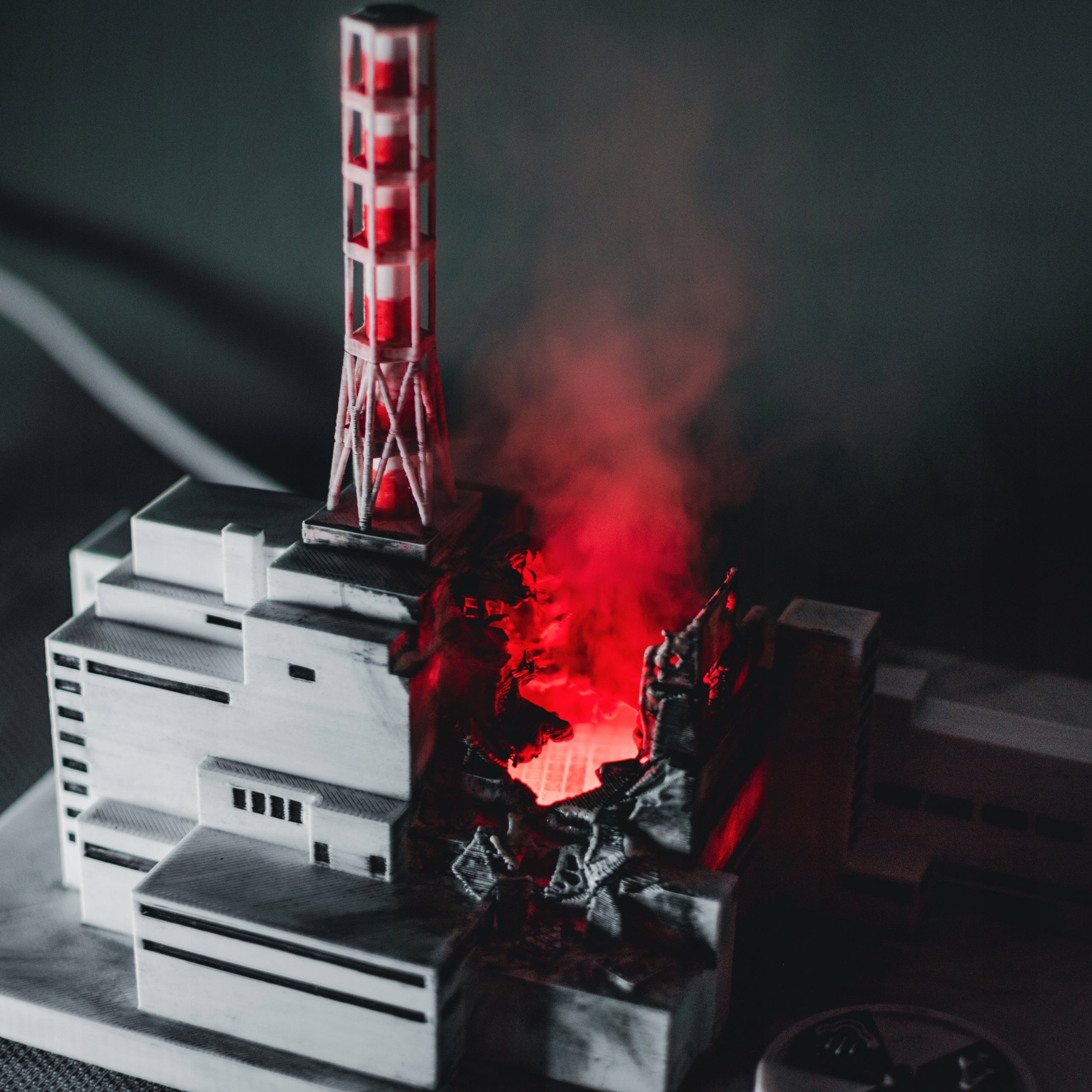 Chernobyl Reactor 4 – Collectible Model 3D + Smoke + LED Backlight Packaging status original