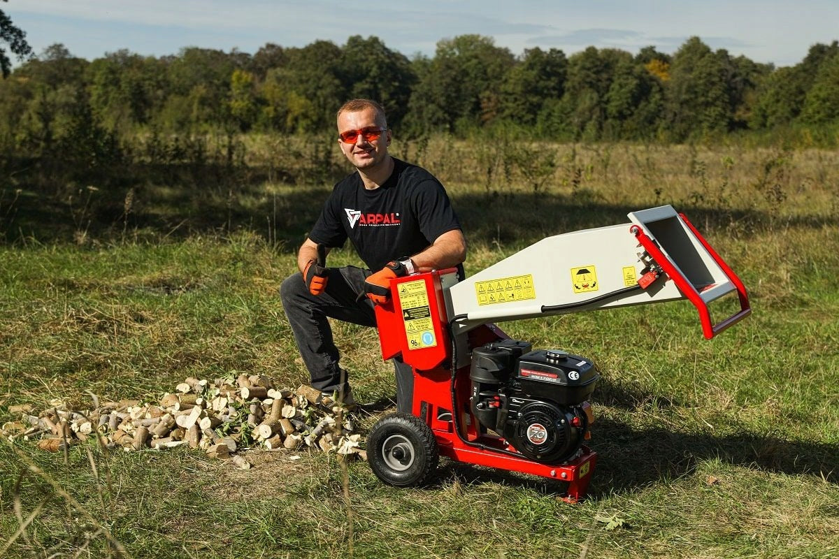Chipper for branches ARPAL Light with gasoline engine Manufacturer code AM-60BD