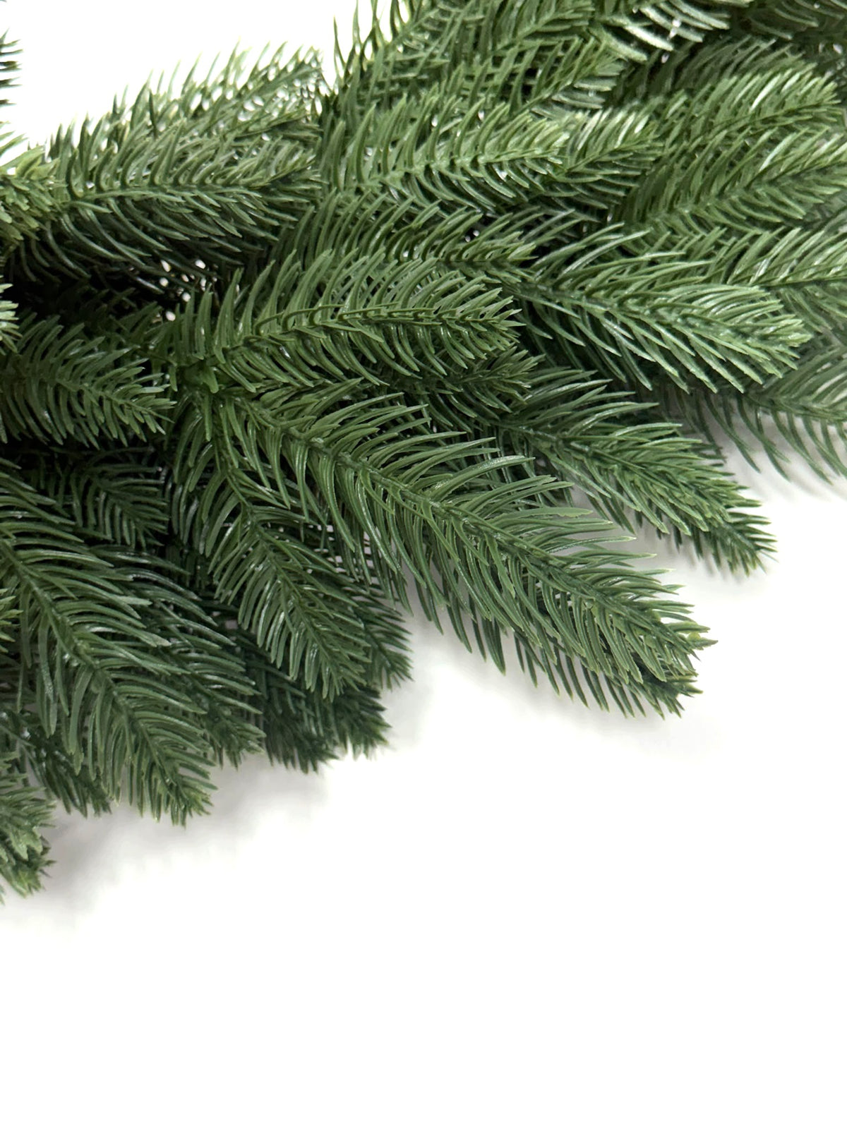 Christmas garland as live 100%PE decoration green holy ornament 200cm Manufacturer code Girlanda Święta 200cm ozdoba gęsta zielona