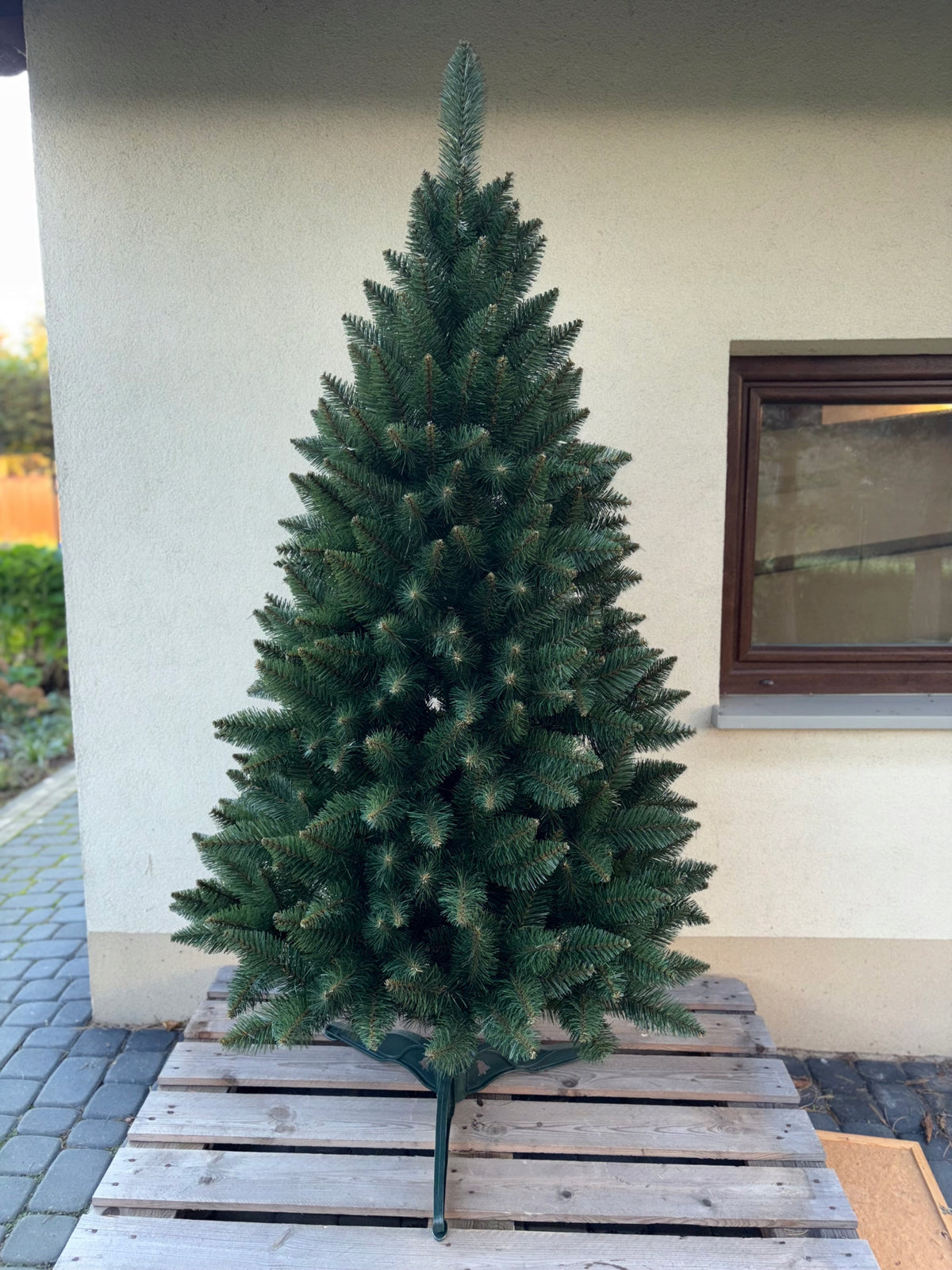 Christmas tree artificial pine green 250 cm 2.5m on a stand fir spruce Manufacturer code Choinka sztuczna jak żywa 240cm