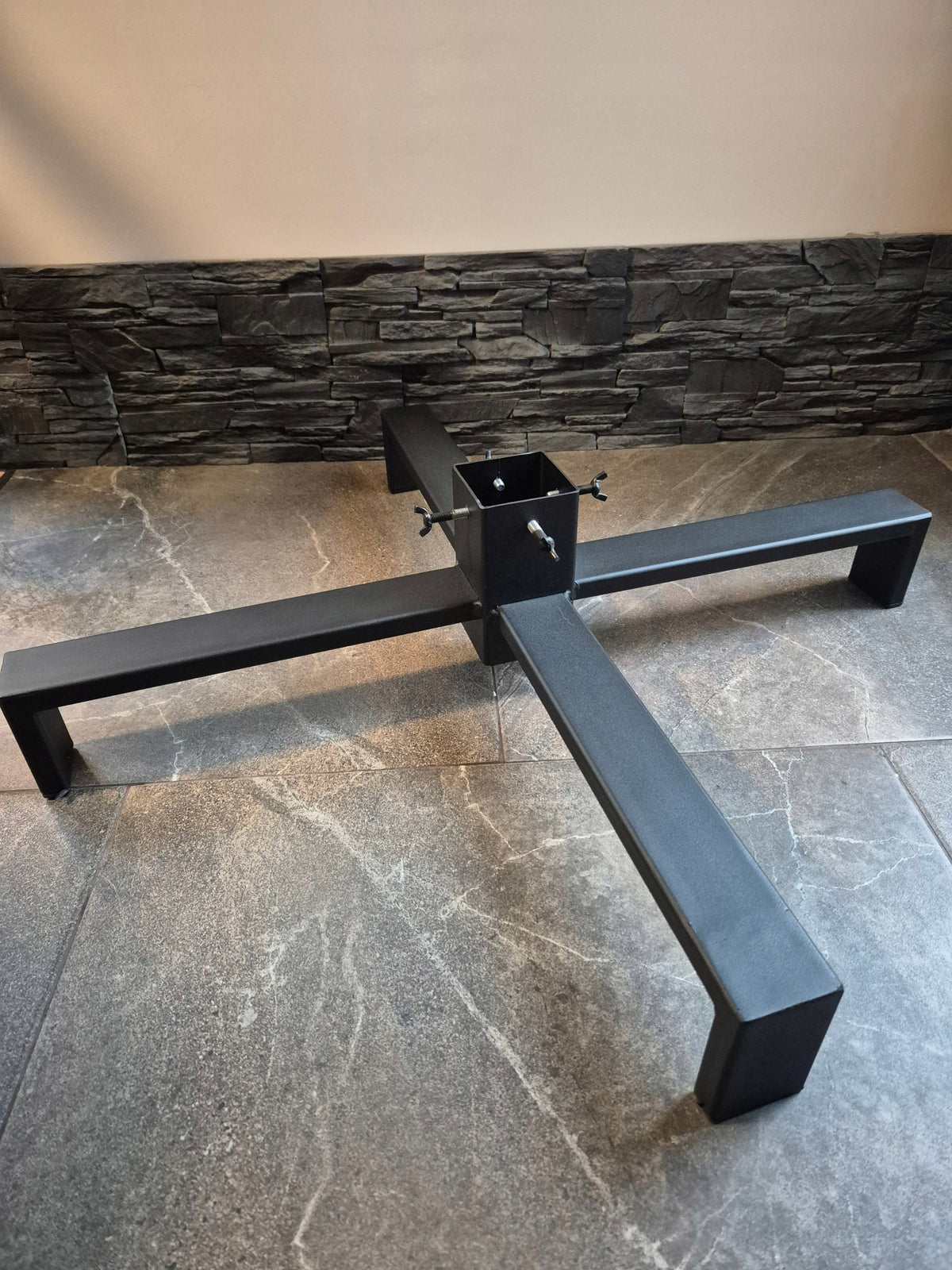 Christmas tree stand 'Cross Loft' Large stable Polish Brand no brand