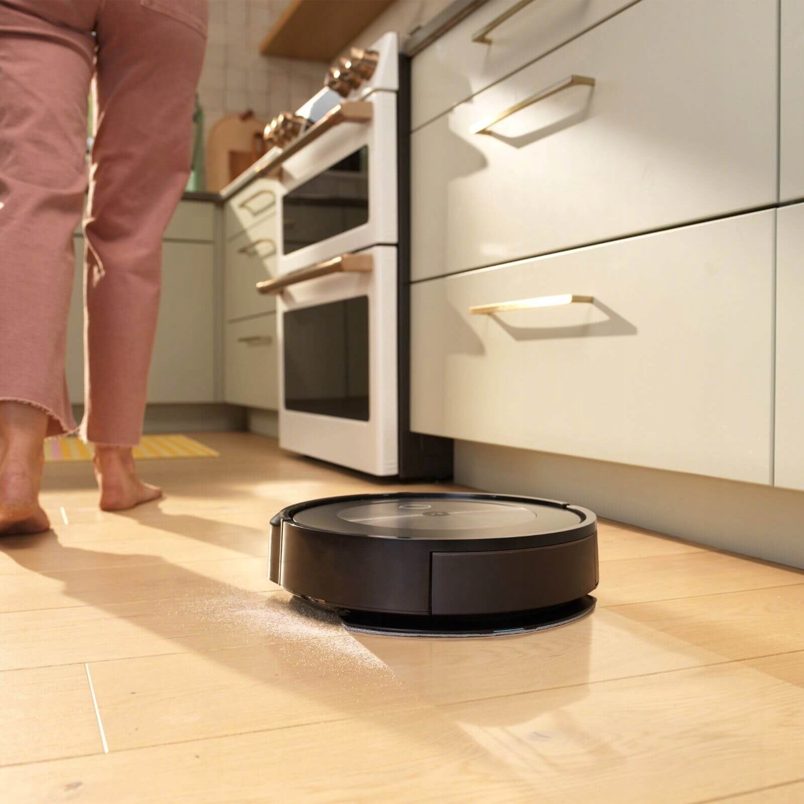 Cleaning robot iRobot Roomba Combo j5 Charging time 180 min