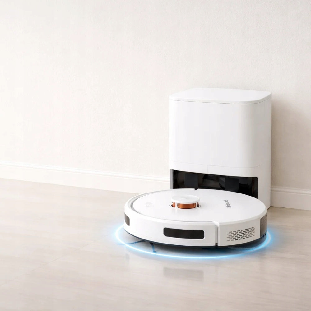 Cleaning robot mopping vacuum cleaner with RoboJet X-One 3 PRO station Packaging status original