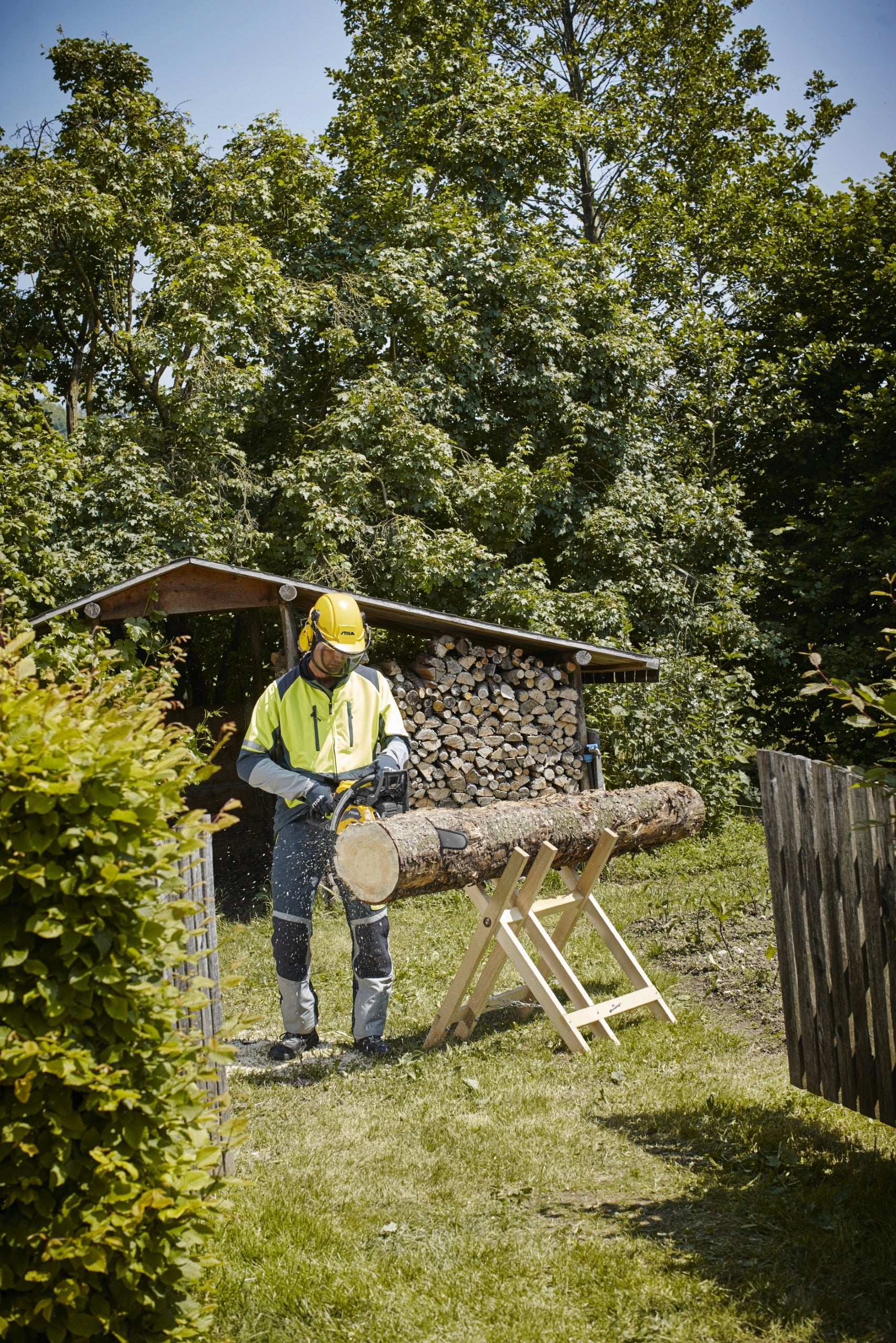 Combustion Saw STIGA CS 755 45 cm 18" 3,13 HP AVS Karter Magnesium 23,1 m/s Power range 3.13–3.13 KM